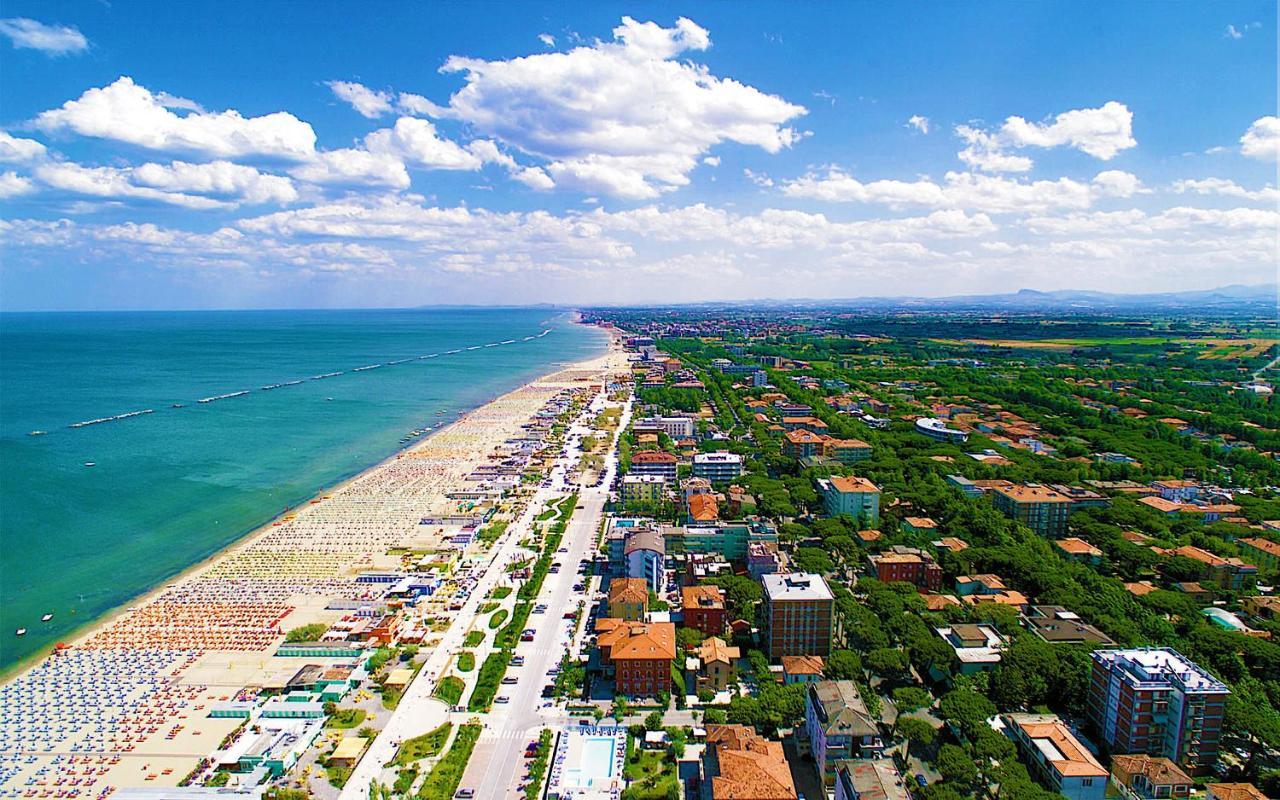 Hotel Majorca Cesenatico Extérieur photo