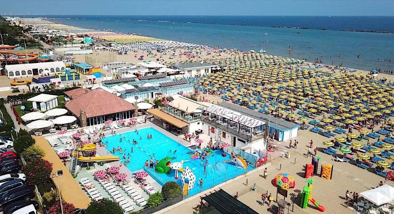 Hotel Majorca Cesenatico Extérieur photo